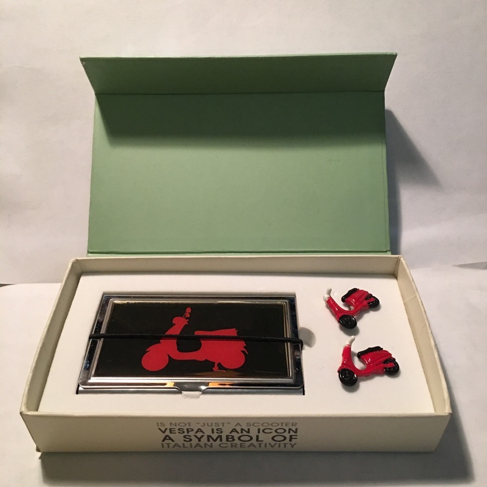 VESPA VISIT CARDS CASE AND CUFFLINKS SET